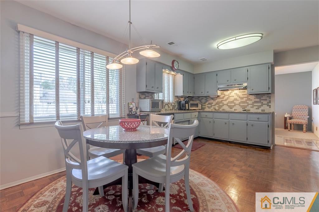 21 South Rhoda Street Monroe Township, NJ 08831 - Photo 8 of 20 Gallery Image 8