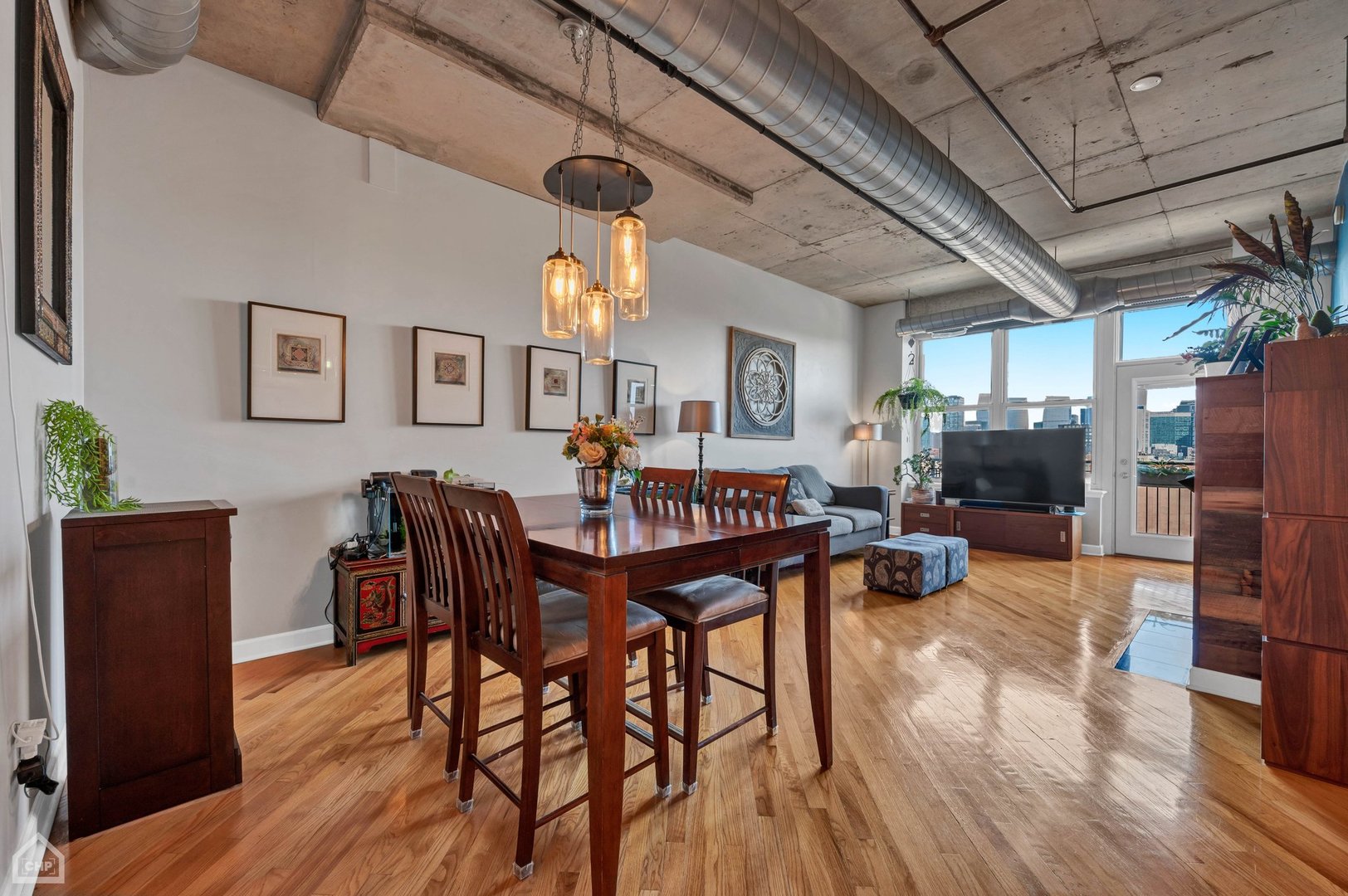 6 South Laflin Street, Unit 911S Chicago, IL 60607 - Photo 8 of 26