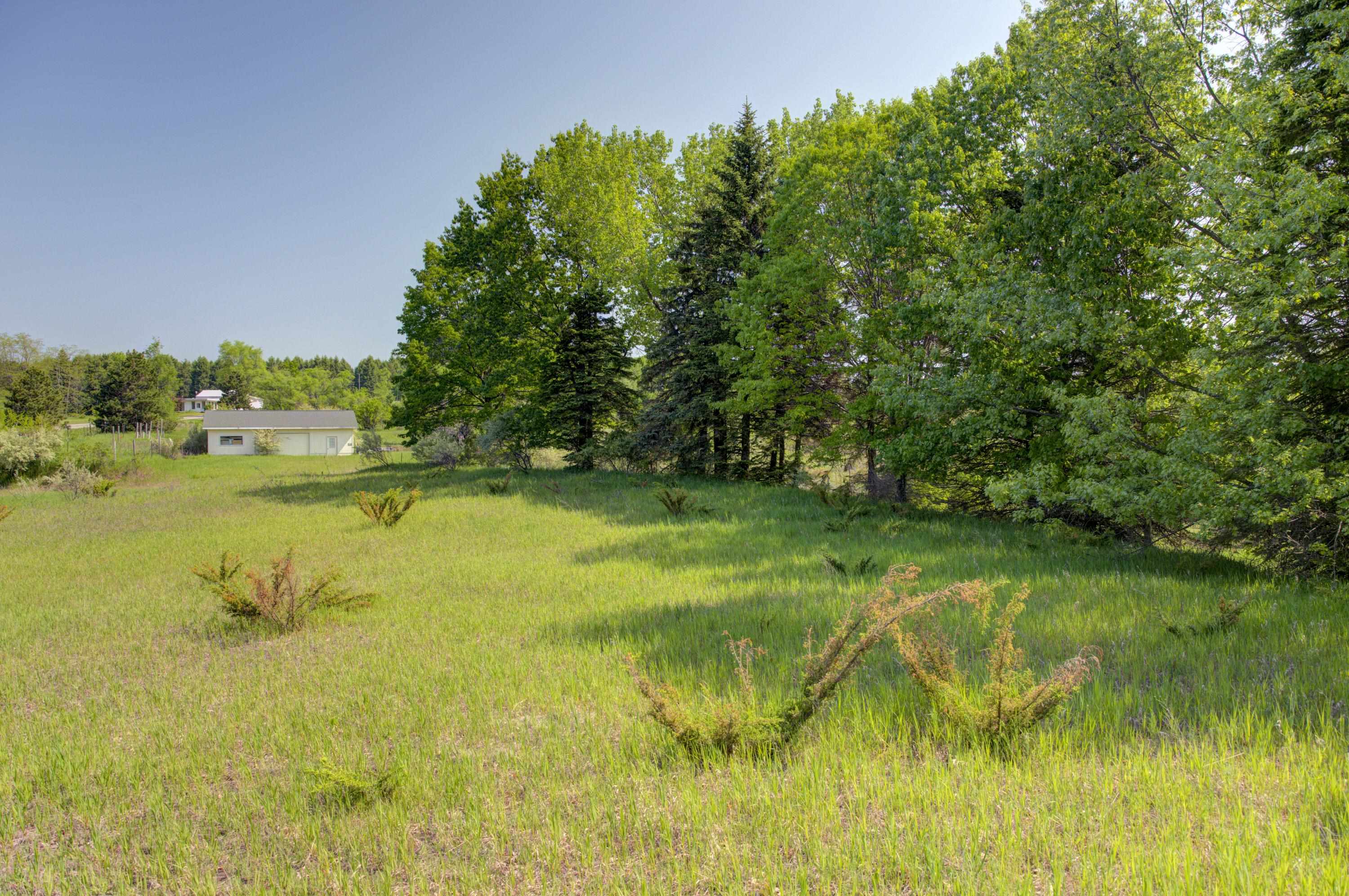 10882 Craig Road Traverse City, MI 49686 - Photo 46 of 49 Gallery Image 46