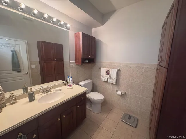 $575,000 | 30 North De Baun Avenue, Unit 204, Suffern, NY 10901