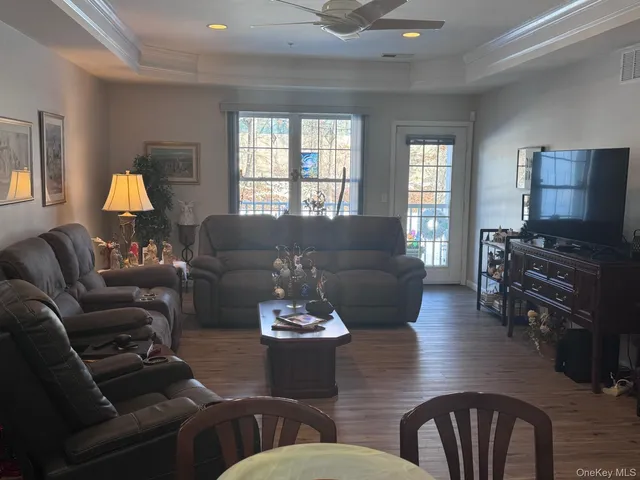 $575,000 | 30 North De Baun Avenue, Unit 204, Suffern, NY 10901