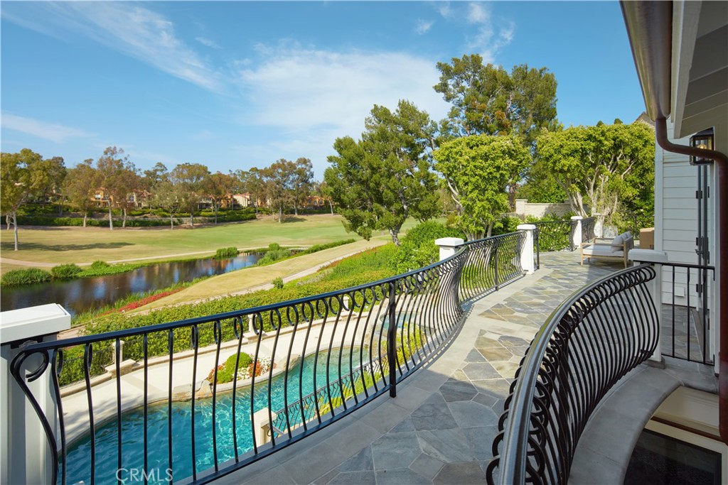 2 Royal St George Road Newport Beach, CA 92660 - Photo 36 of 51