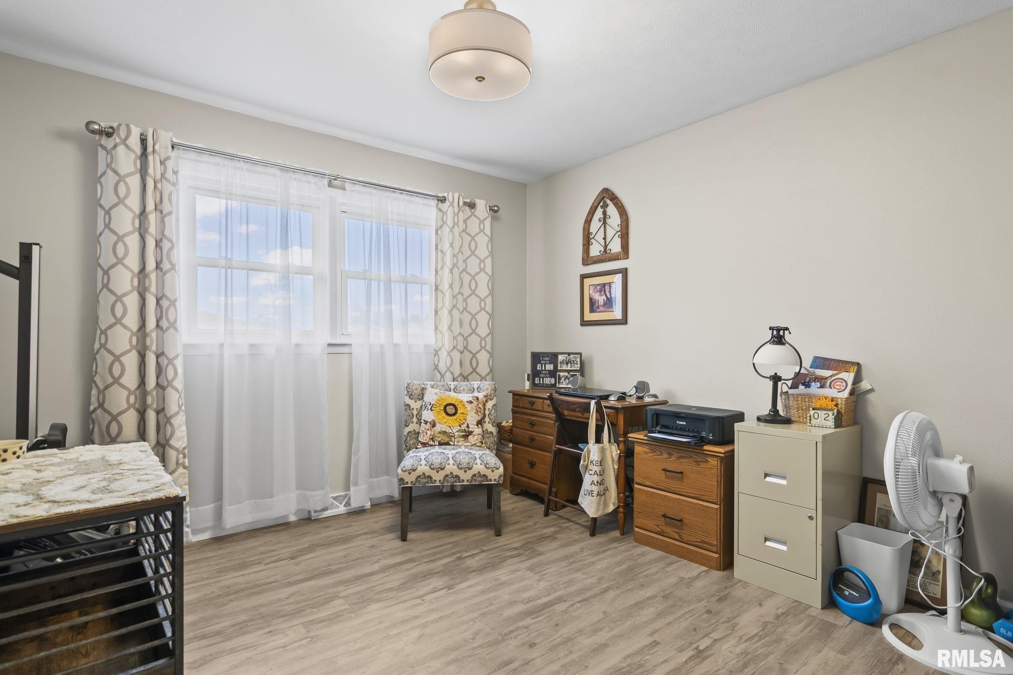 614 East Walnut Street Chatham, IL 62629 - Photo 32 of 38