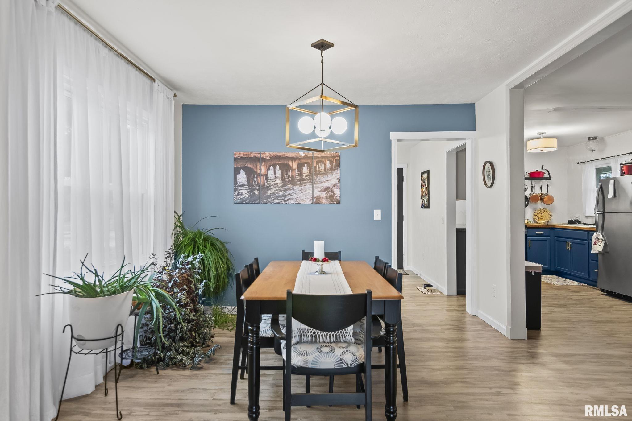 614 East Walnut Street Chatham, IL 62629 - Photo 10 of 38