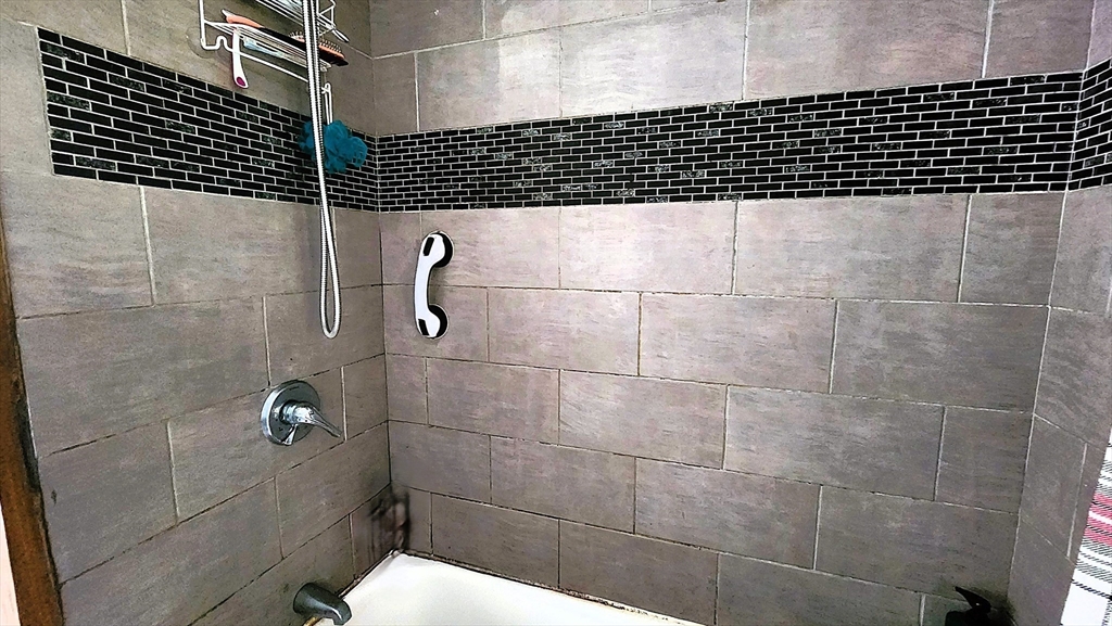 77 Chestnut Hill Road Millville, MA 01529 - Photo 12 of 26 Gallery Image 12