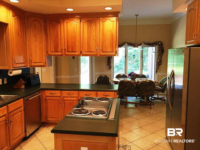 7450 Blakeley Ridge Drive Daphne, AL 36527 - Photo 5 of 35 Kitchen
