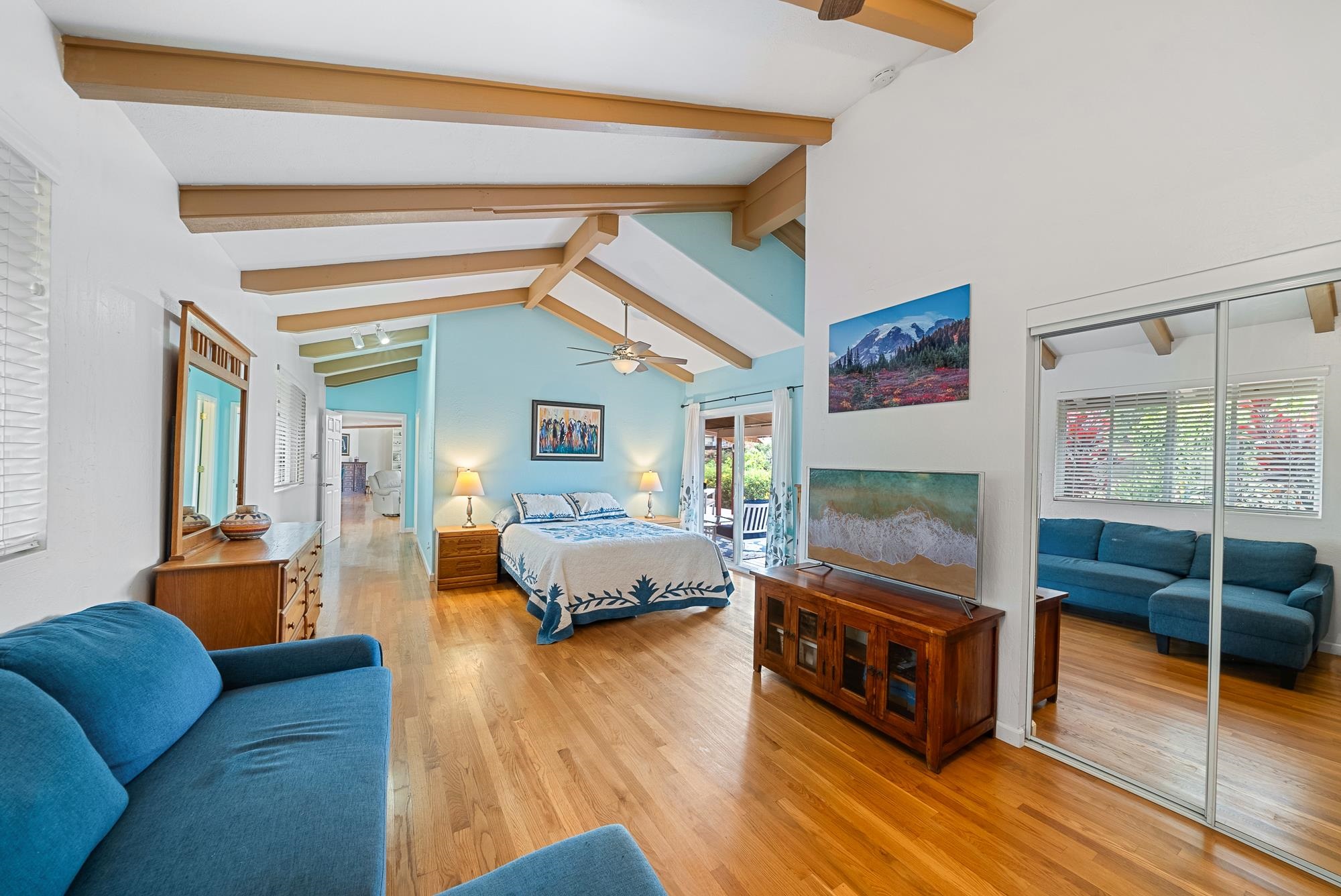 20 Pea Place Kula, HI 96790 - Photo 13 of 49 a living room with furniture and a flat screen tv