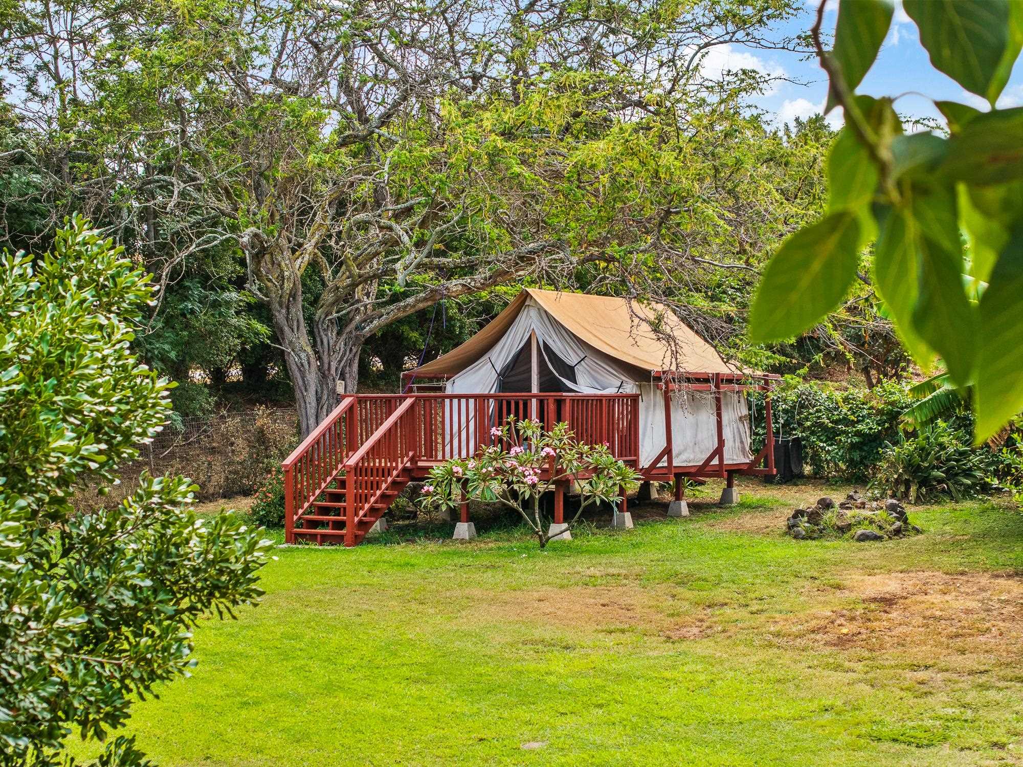 20 Pea Place Kula, HI 96790 - Photo 32 of 49 a front view of a house with garden