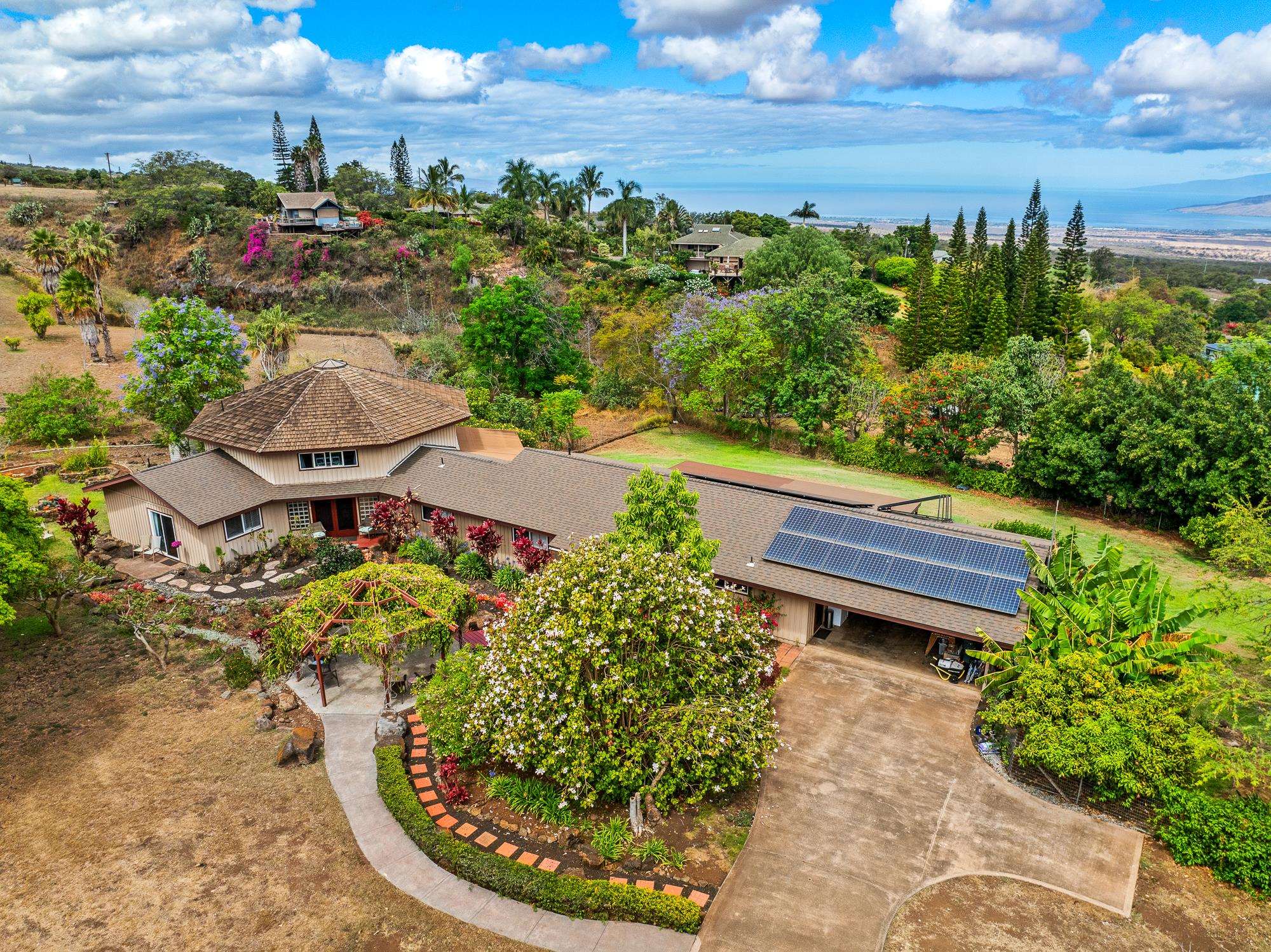 20 Pea Place Kula, HI 96790 - Photo 40 of 49 a view of a garden with an outdoor seating