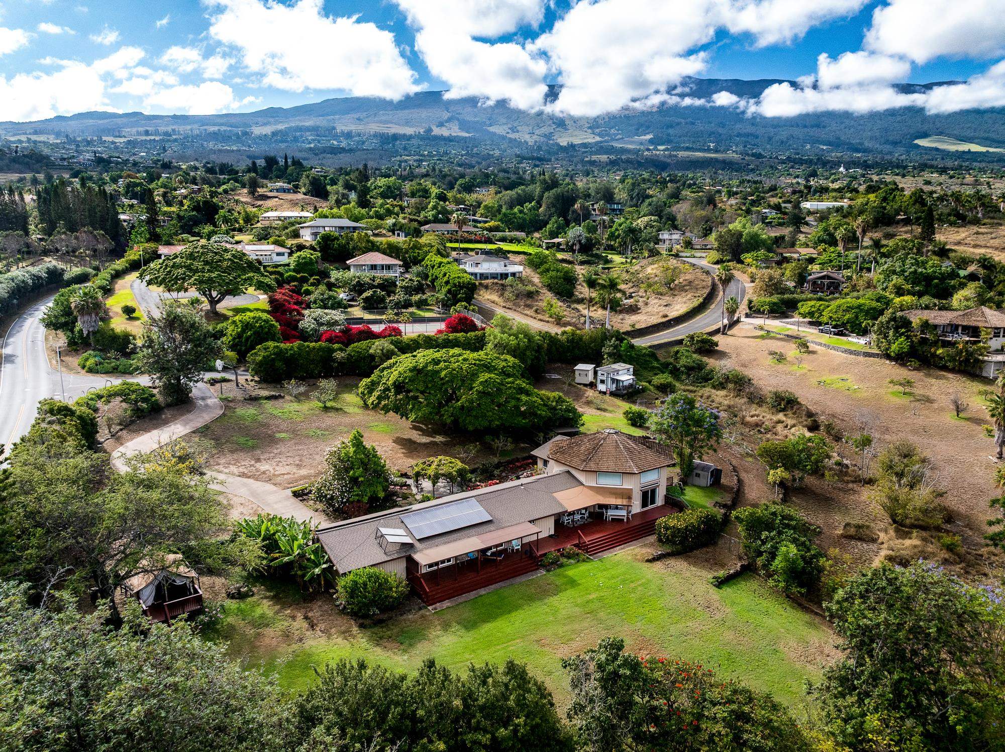 20 Pea Place Kula, HI 96790 - Photo 45 of 49 a view of a lake with houses