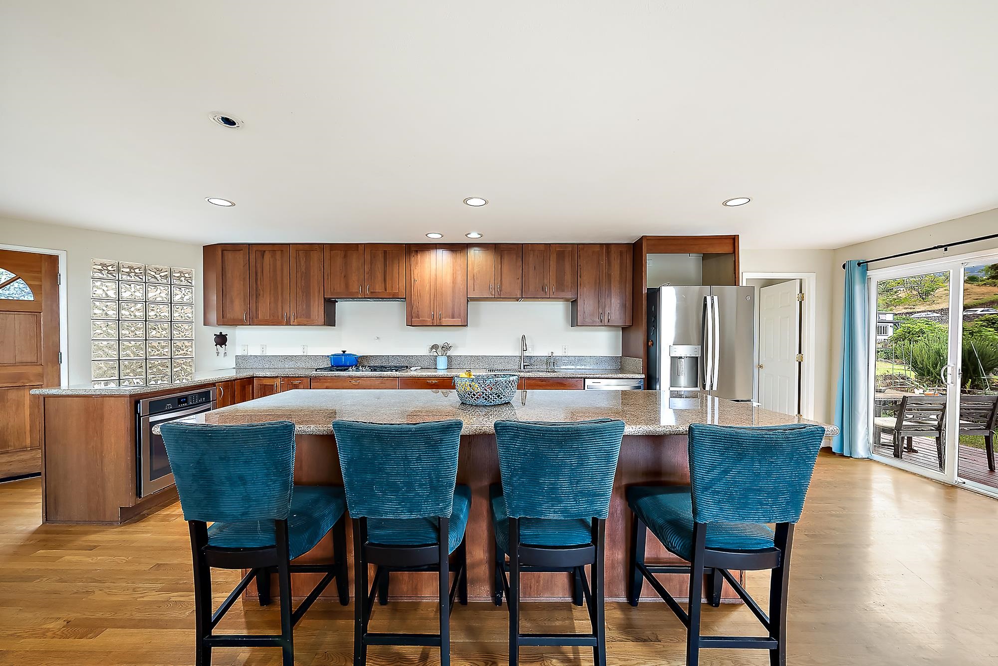 20 Pea Place Kula, HI 96790 - Photo 10 of 49 a dining room with furniture and wooden floor