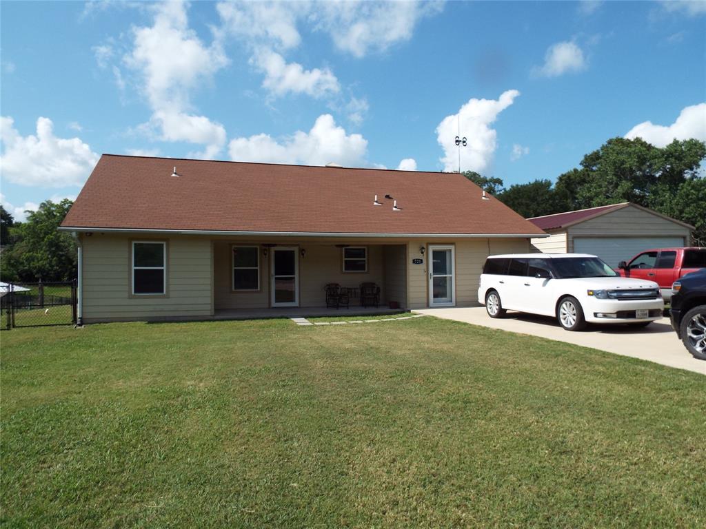 721 Midway Road Tool, TX 75143 - Photo 14 of 30 a house view with a garden space