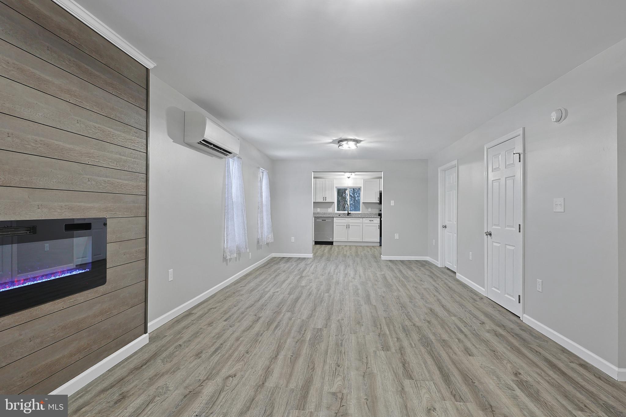 4 Chestnut Street Frostburg, MD 21532 - Photo 9 of 53 Laminate Plank Flooring !