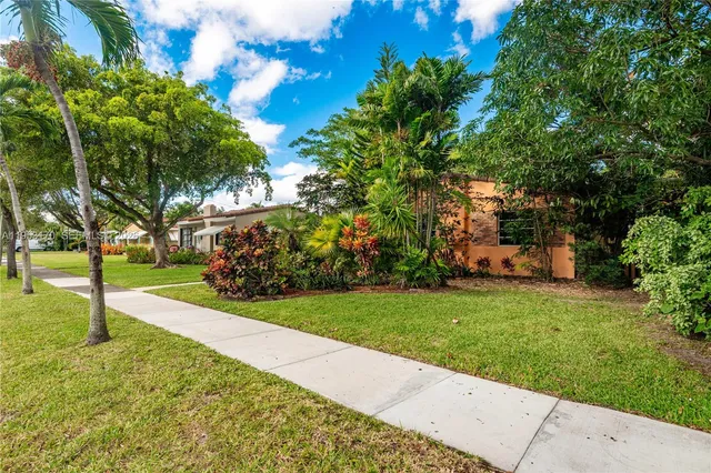 $795,000 | 1611 Fletcher Street, Hollywood, FL 33020