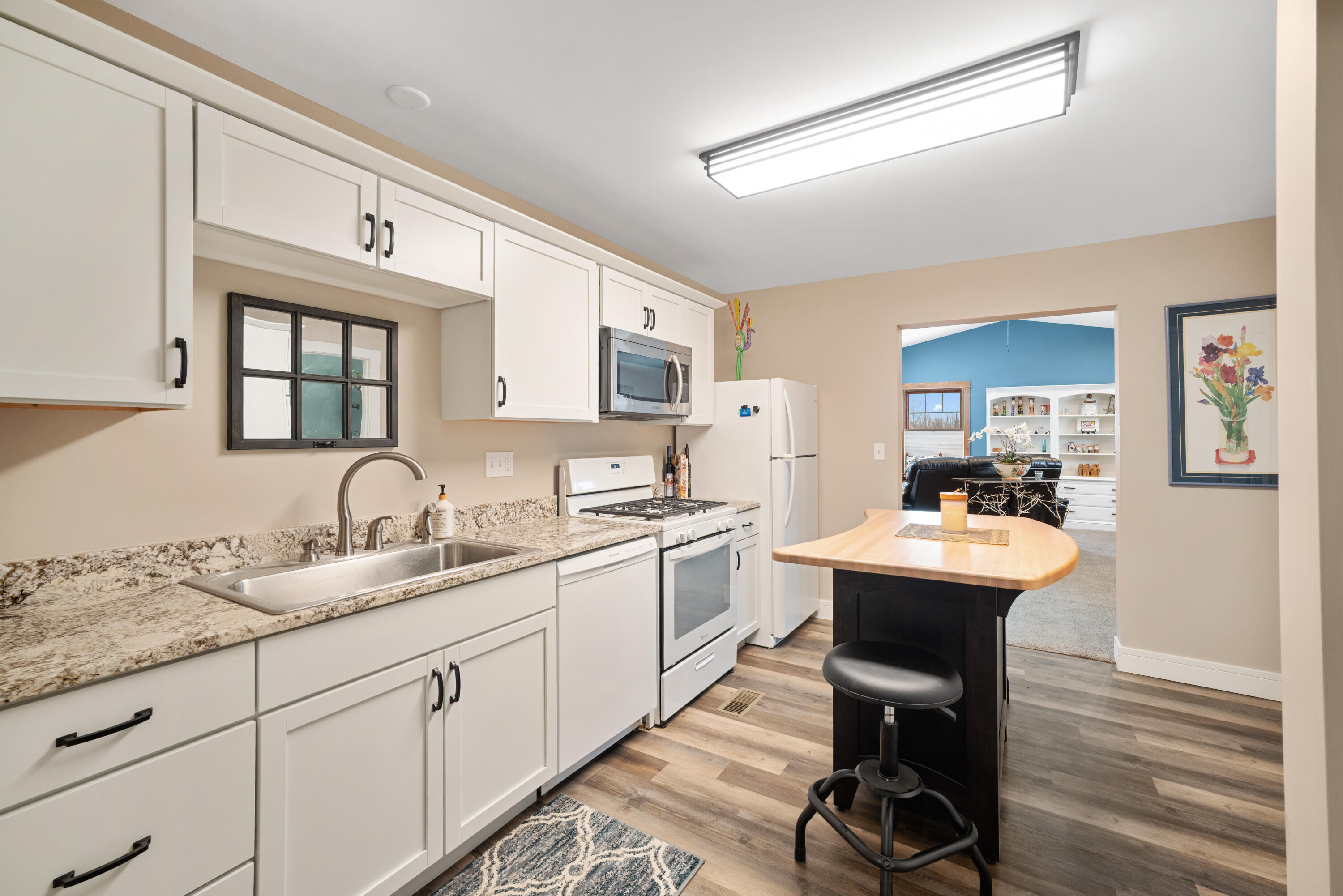 6163 North Meridian Road Hope, MI 48628 - Photo 13 of 25 13