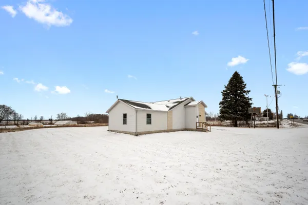 $250,000 | 6163 North Meridian Road, Hope, MI 48628