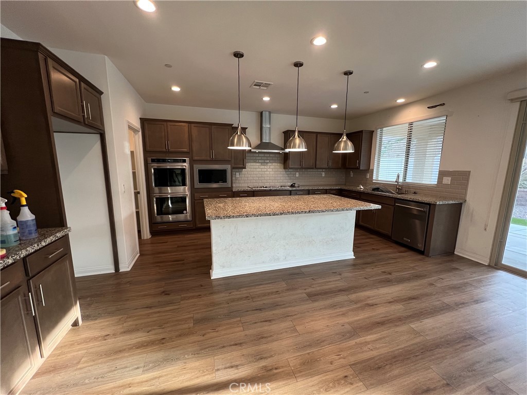 27379 Zeolite Road Menifee, CA 92586 - Photo 5 of 19
