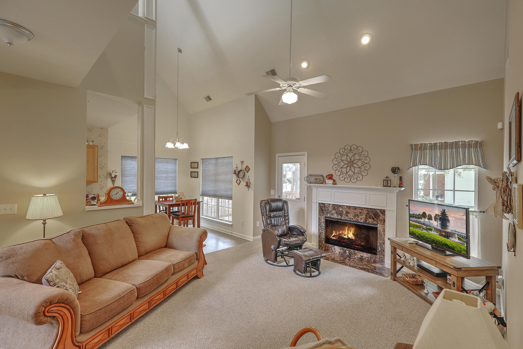 501 Pointe Of Oaks Road Summerville, SC 29485 - Photo 3 of 32 Living Room