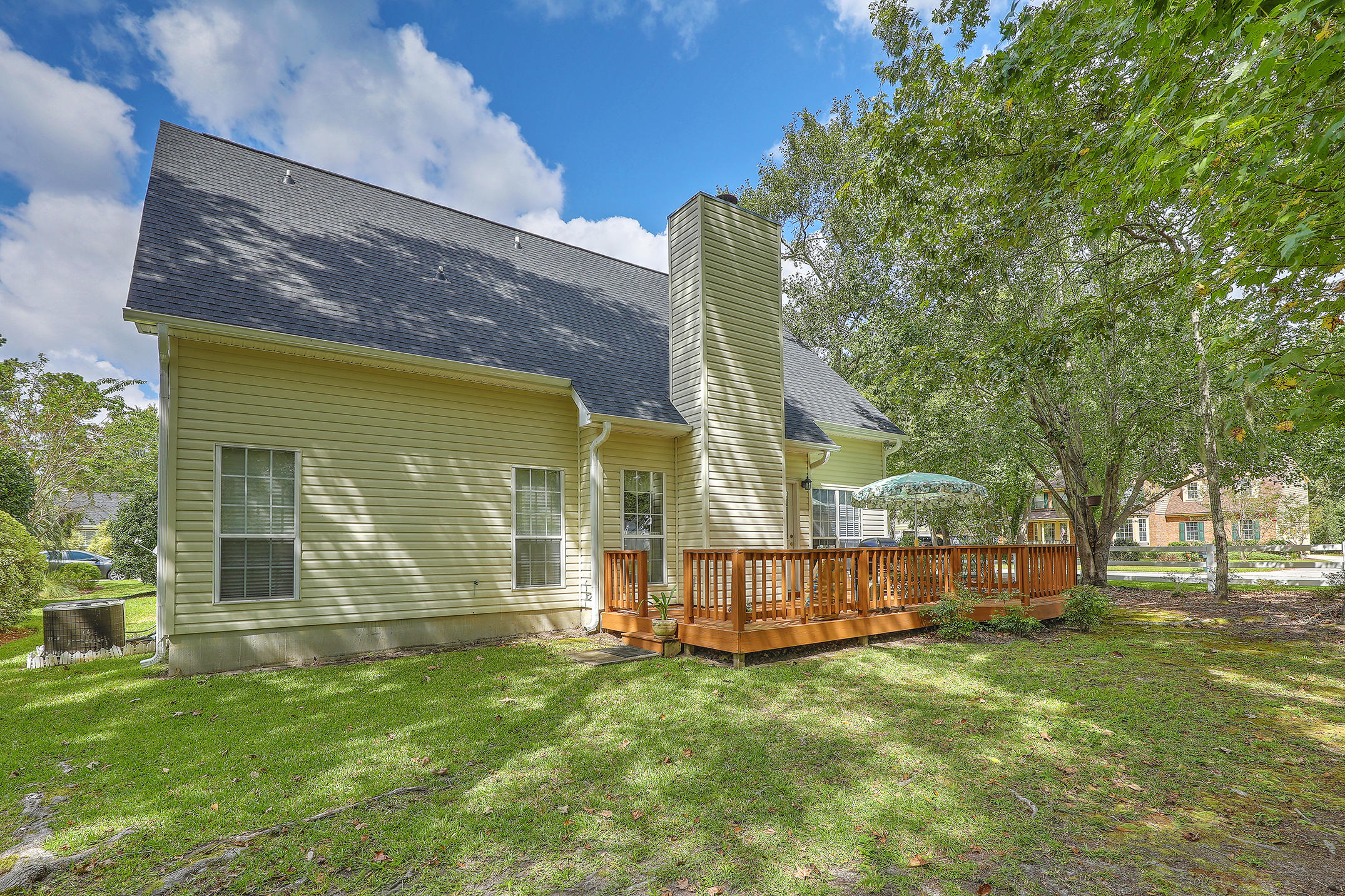 501 Pointe Of Oaks Road Summerville, SC 29485 - Photo 27 of 32 Deck and Backyard