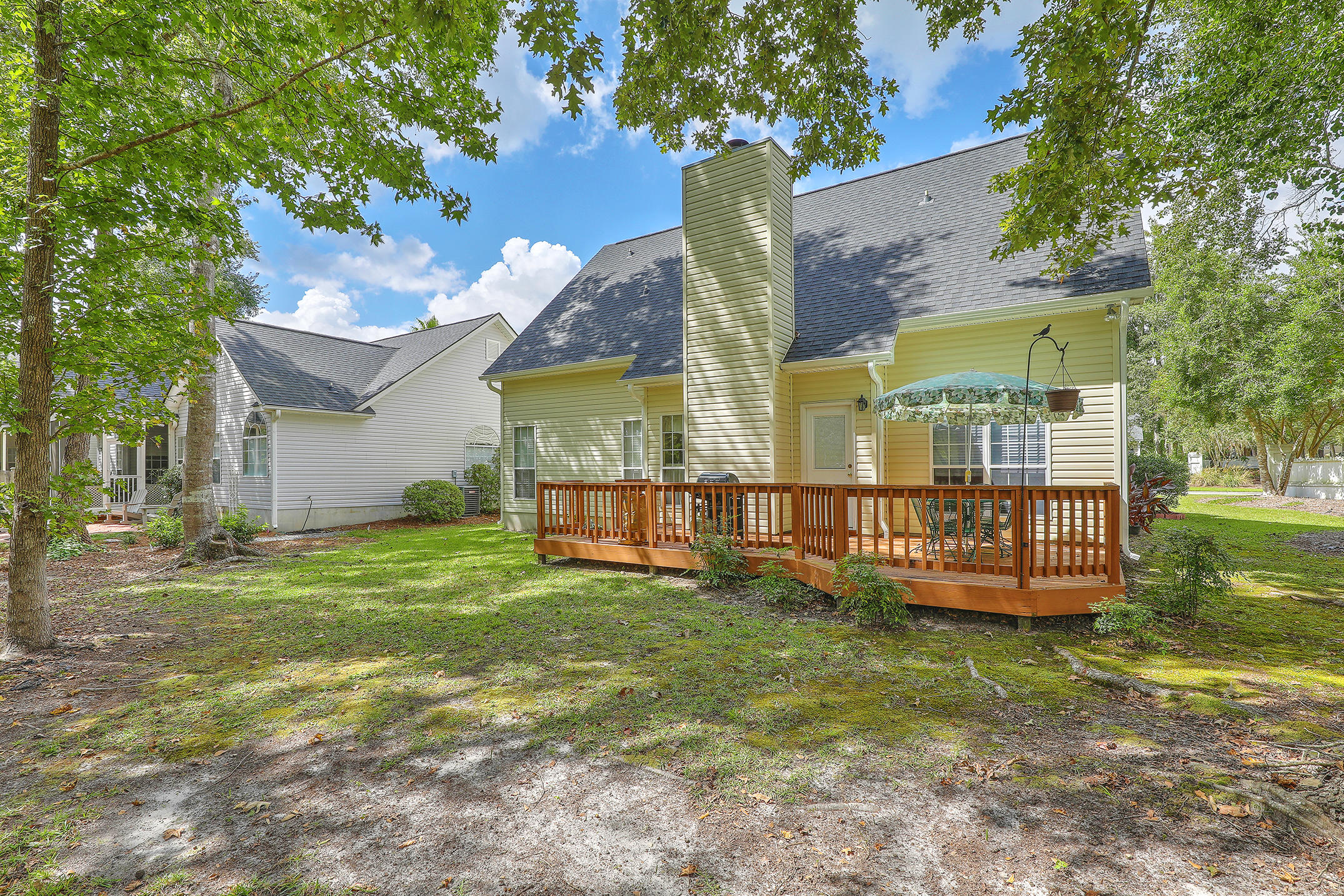 501 Pointe Of Oaks Road Summerville, SC 29485 - Photo 28 of 32 Deck and Backyard