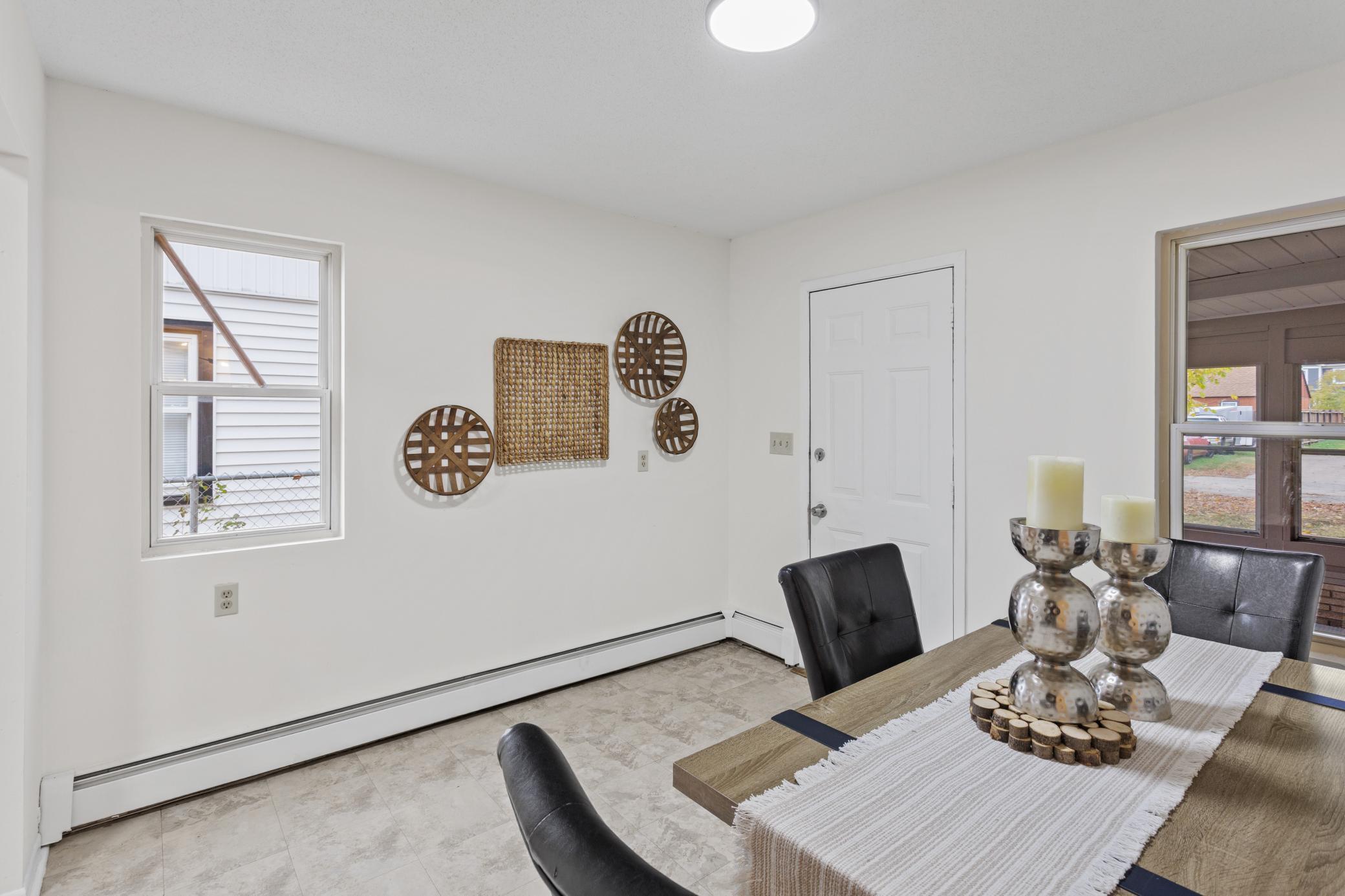 4933 Fremont Avenue North Minneapolis, MN 55430 - Photo 5 of 31