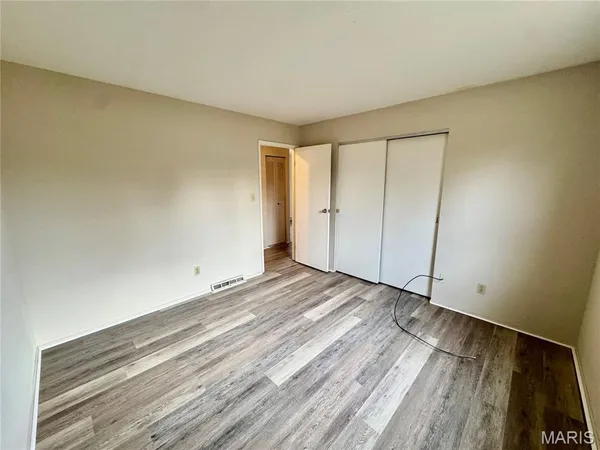 $915 | 31 South 27th Street, Unit C, Belleville, IL 62226