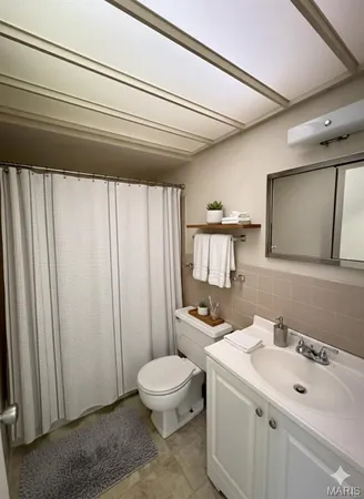 $915 | 31 South 27th Street, Unit C, Belleville, IL 62226