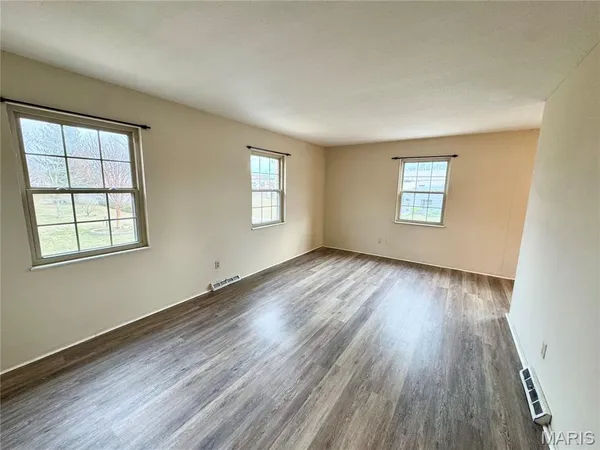 $915 | 31 South 27th Street, Unit C, Belleville, IL 62226