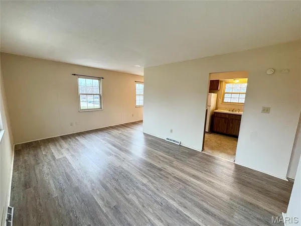 $915 | 31 South 27th Street, Unit C, Belleville, IL 62226