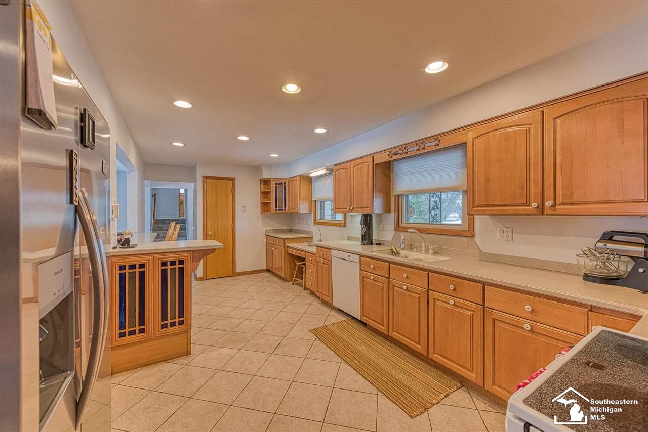 2962 South Custer Road Monroe, MI 48161 - Photo 22 of 40