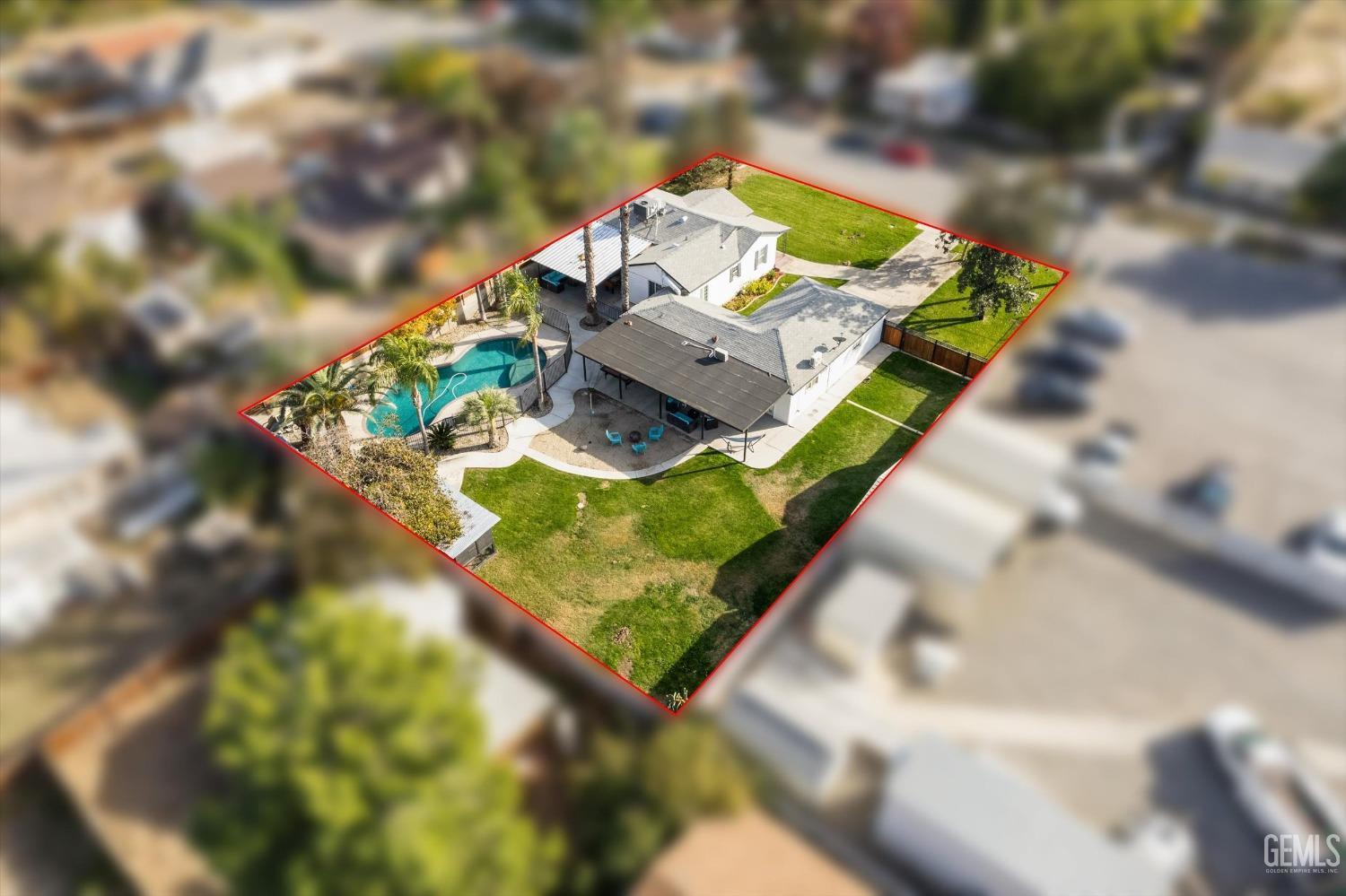 Undisclosed Address Bakersfield, CA 93312 - Photo 34 of 35 a view of a yard