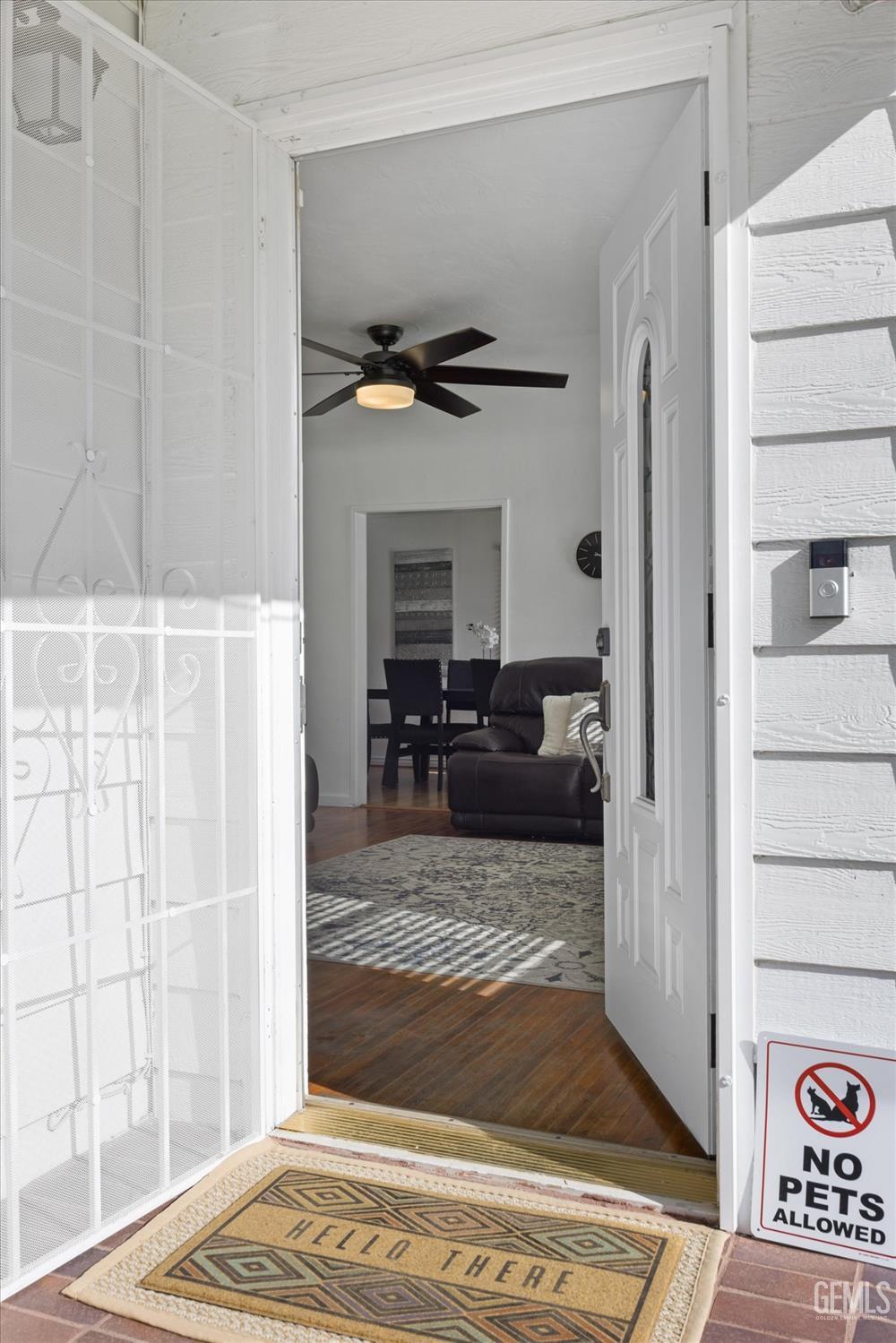Undisclosed Address Bakersfield, CA 93312 - Photo 5 of 35 a view of living room