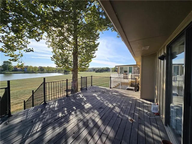 $325,000 | 17305 East 52nd Street South, Independence, MO 64055