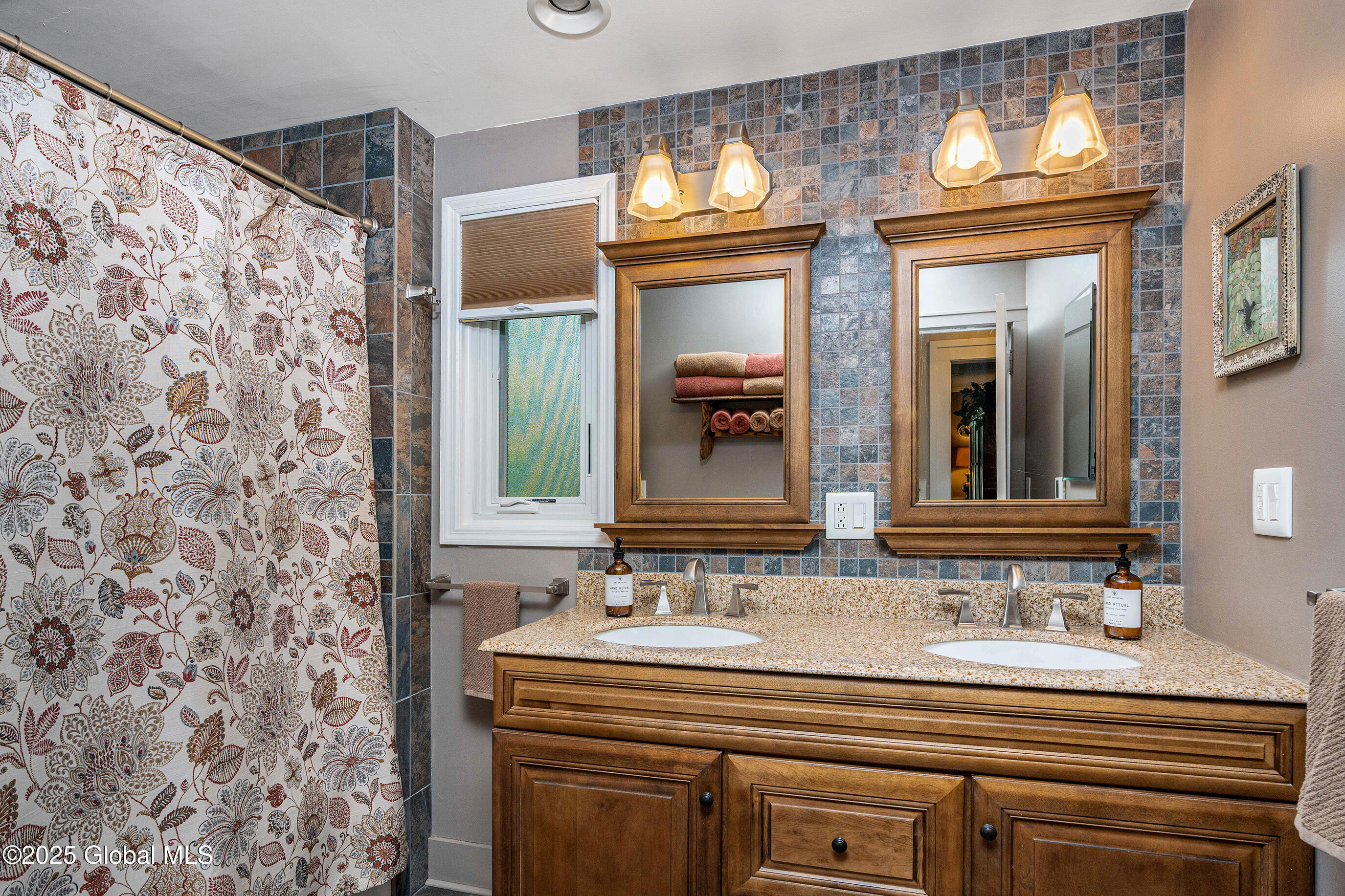 7 Capitol Avenue Bethlehem, NY 12054 - Photo 21 of 40 013-7-Capitol-Ave