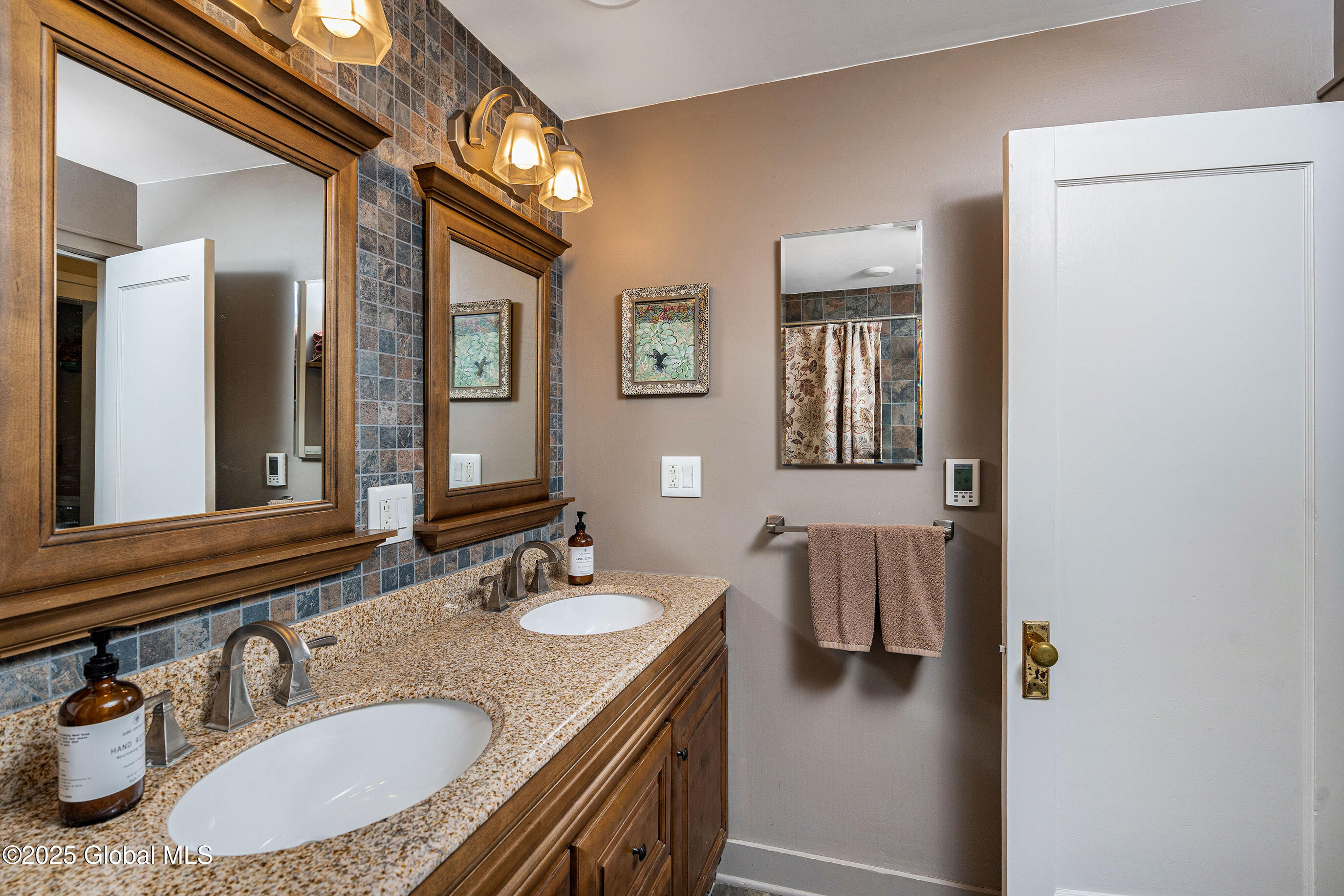 7 Capitol Avenue Bethlehem, NY 12054 - Photo 22 of 40 015-7-Capitol-Ave