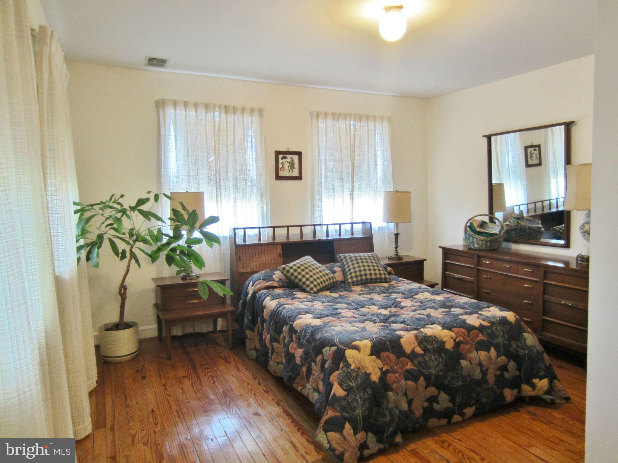 609 Bayard Road Lothian, MD 20711 - Photo 10 of 30 Bedroom