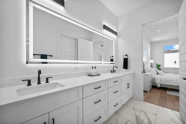 $5,250 | 5705 Dolores Street, Unit A, Houston, TX 77057