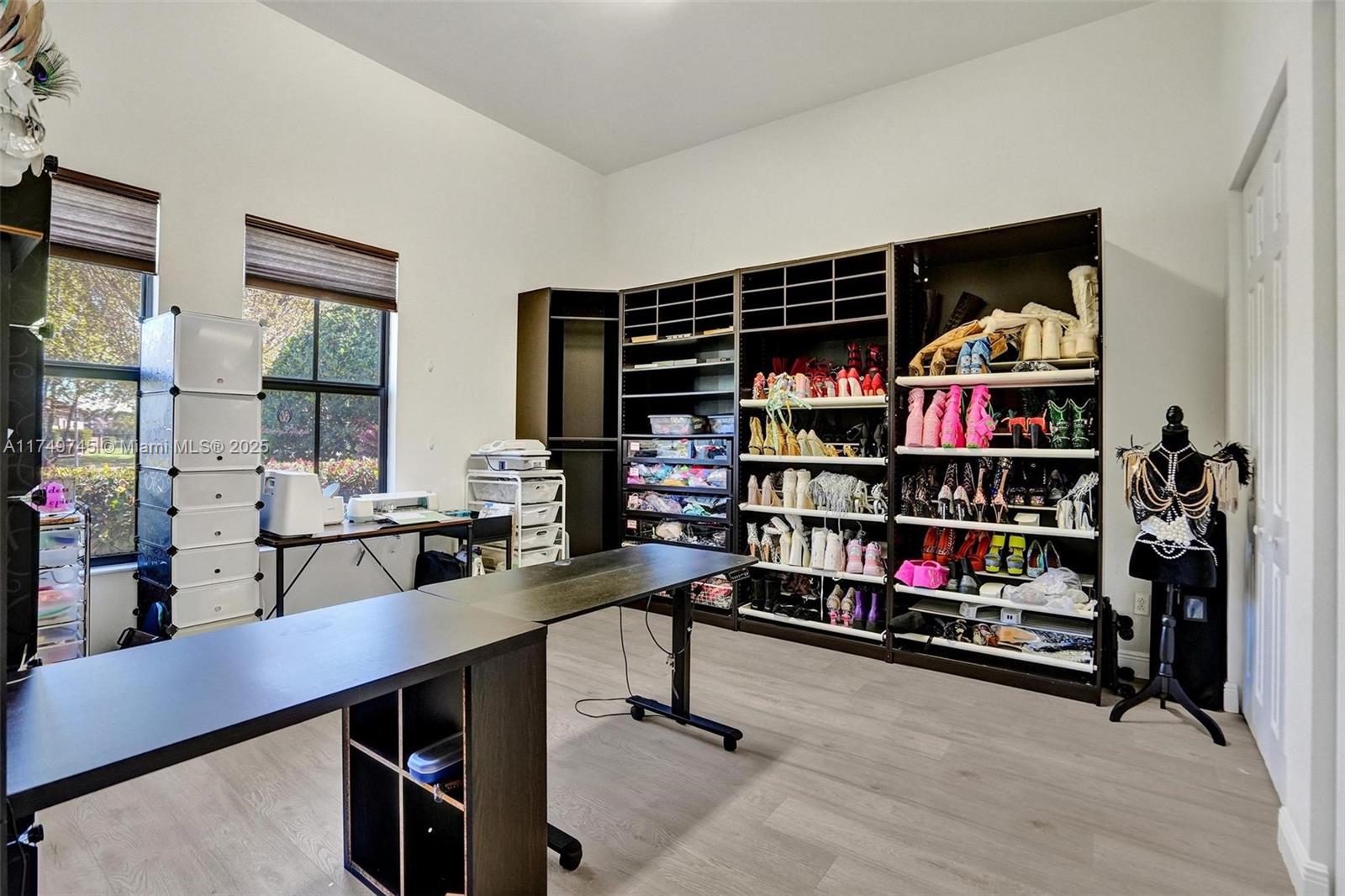 4455 Parkside Road Davie, FL 33328 - Photo 53 of 66 Bedroom #5 All the cabinets here are not attached easy to remove