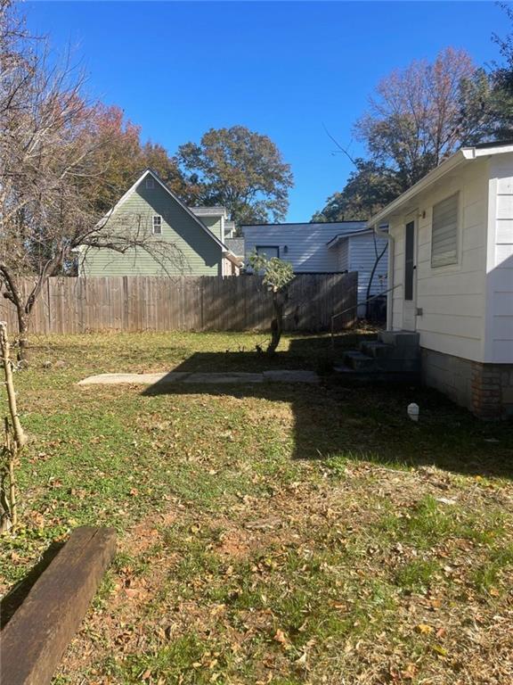 2294 Bouldercrest Road Atlanta, GA 30316 - Photo 11 of 12 a view of a back yard of the house