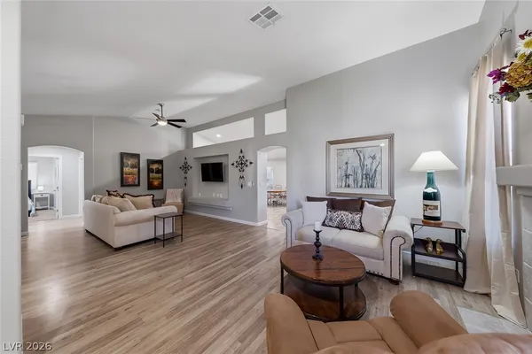 $3,000 | 833 Glitter Glen Court, Las Vegas, NV 89123