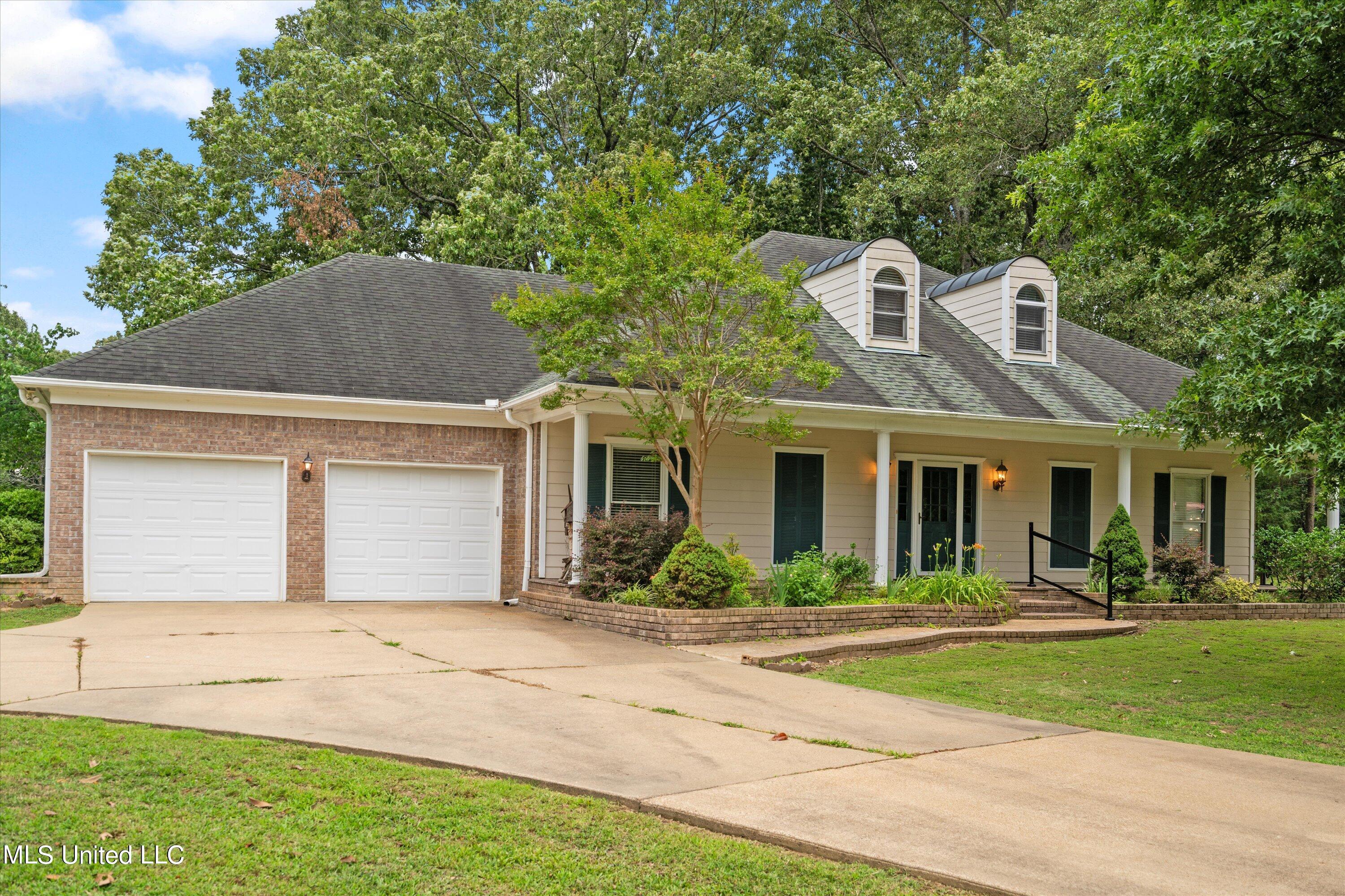 9567 Woolsey Road Olive Branch, MS 38654 - Photo 1 of 25 01-Front Exterior