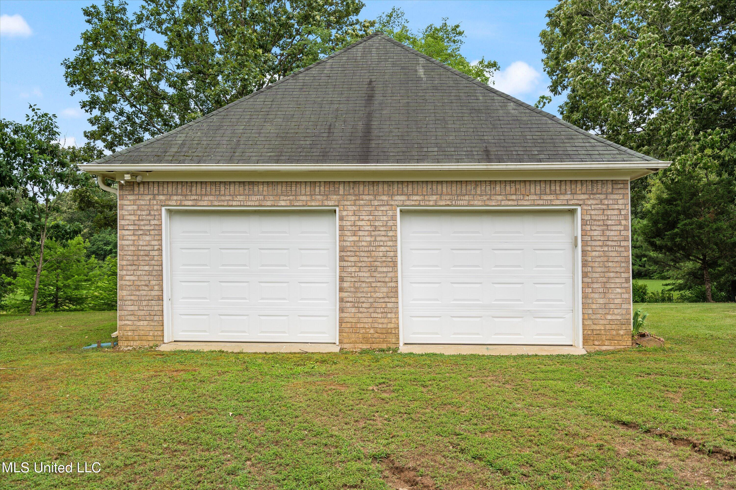 9567 Woolsey Road Olive Branch, MS 38654 - Photo 23 of 25 23-Detached Garage
