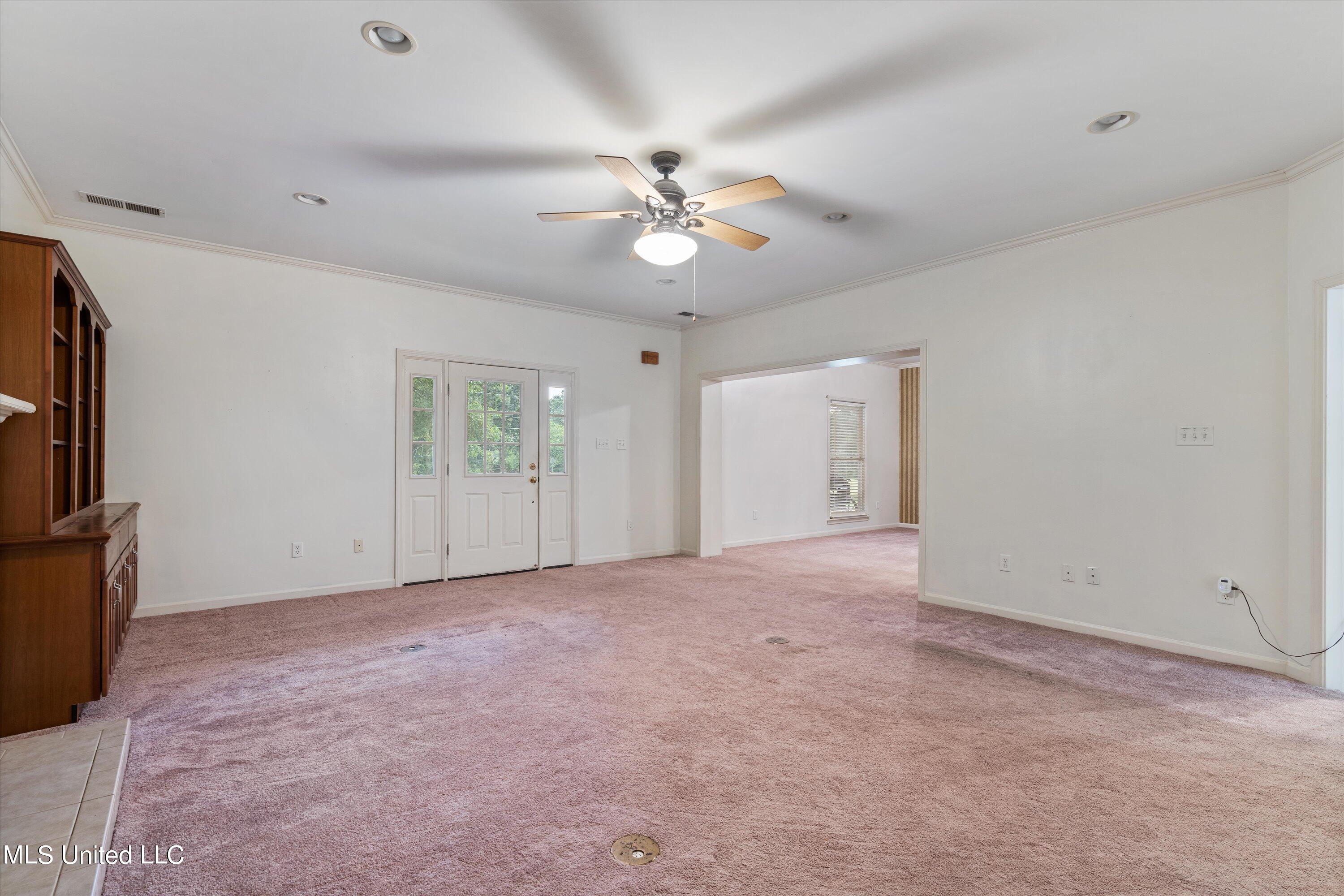 9567 Woolsey Road Olive Branch, MS 38654 - Photo 3 of 25 02-Living Area