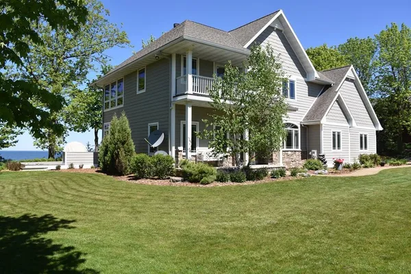 $1,249,900 | 3297 Wells Lane, Sturgeon Bay, WI 54235
