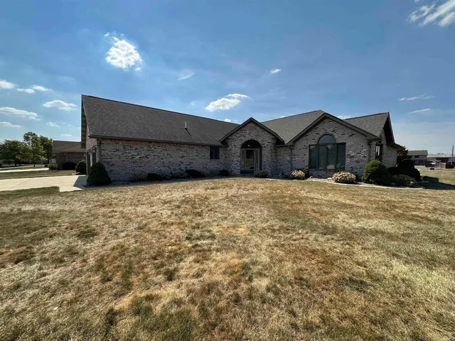$434,900 | 816 Lakeside Drive, Kokomo, IN 46901