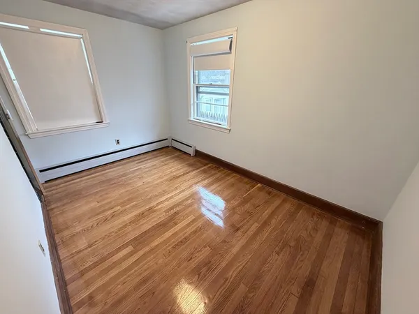 $2,800 | 20 Chapman Street, Quincy, MA 02170