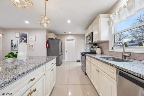 $599,000 | 1269 Crescent Avenue, Roselle, NJ 07203