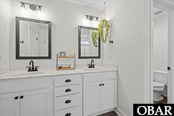 $599,900 | 124 Parrish Point Lane, Unit 7, Moyock, NC 27958