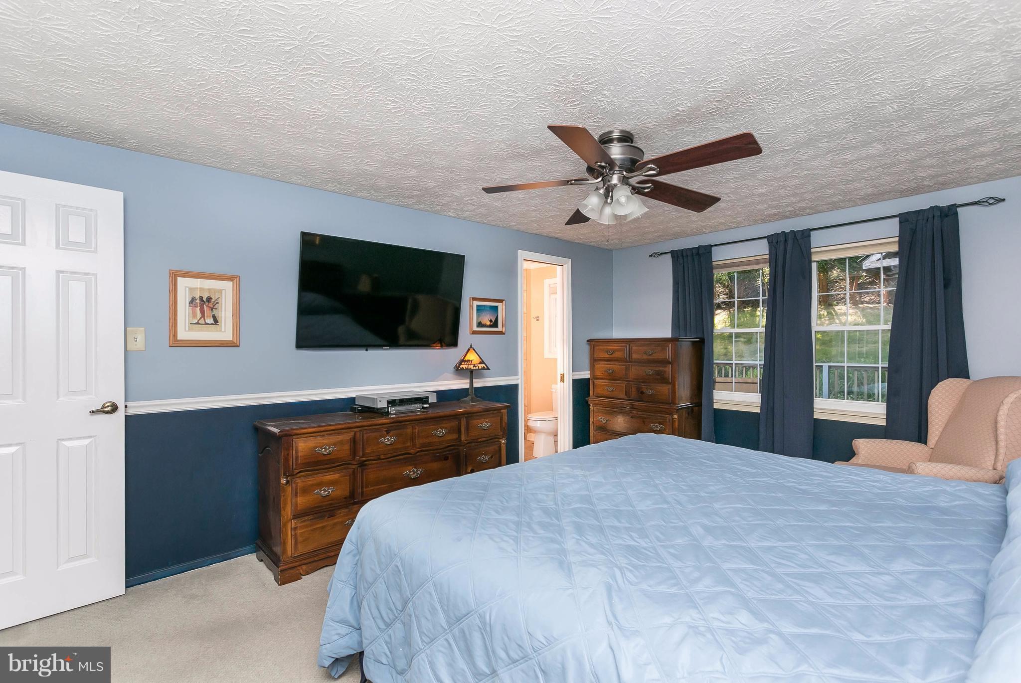 9421 Gunview Road Baltimore, MD 21236 - Photo 13 of 30 Complete with updated en suite.