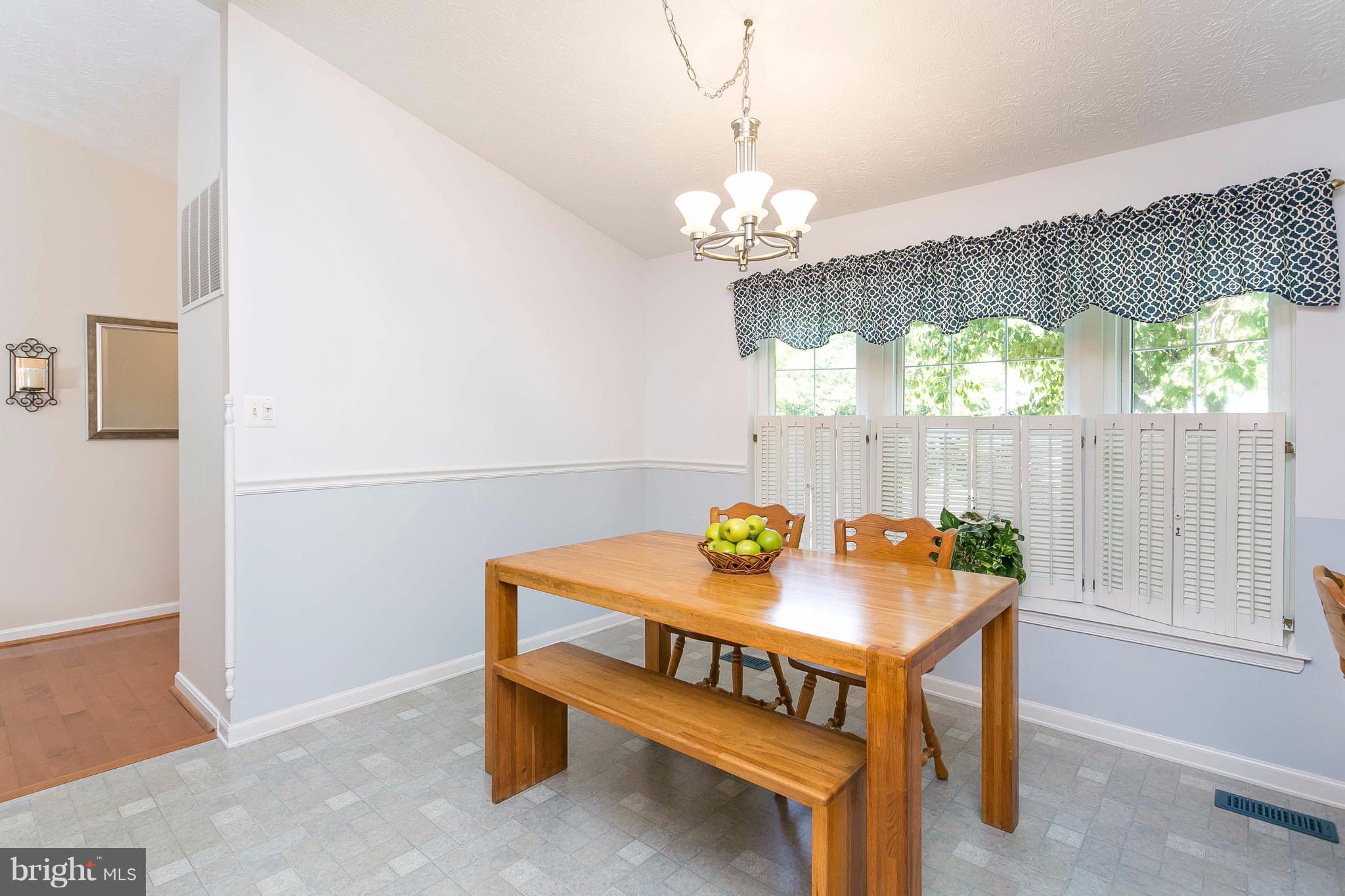 9421 Gunview Road Baltimore, MD 21236 - Photo 7 of 30 Lots of natural light.